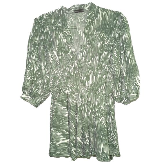 Showoff Plus Green Mid-length Sleeve Empire Waist Top Size 5X/48 - Picture 1 of 3